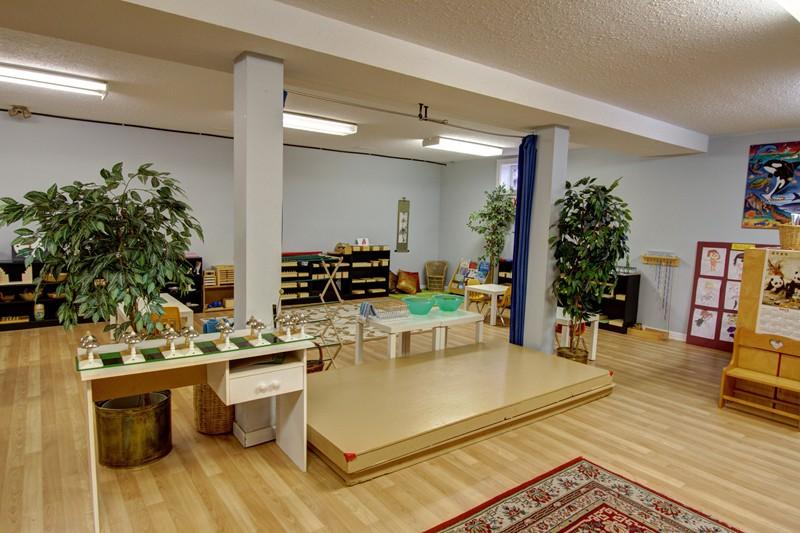 montessori classroom setup